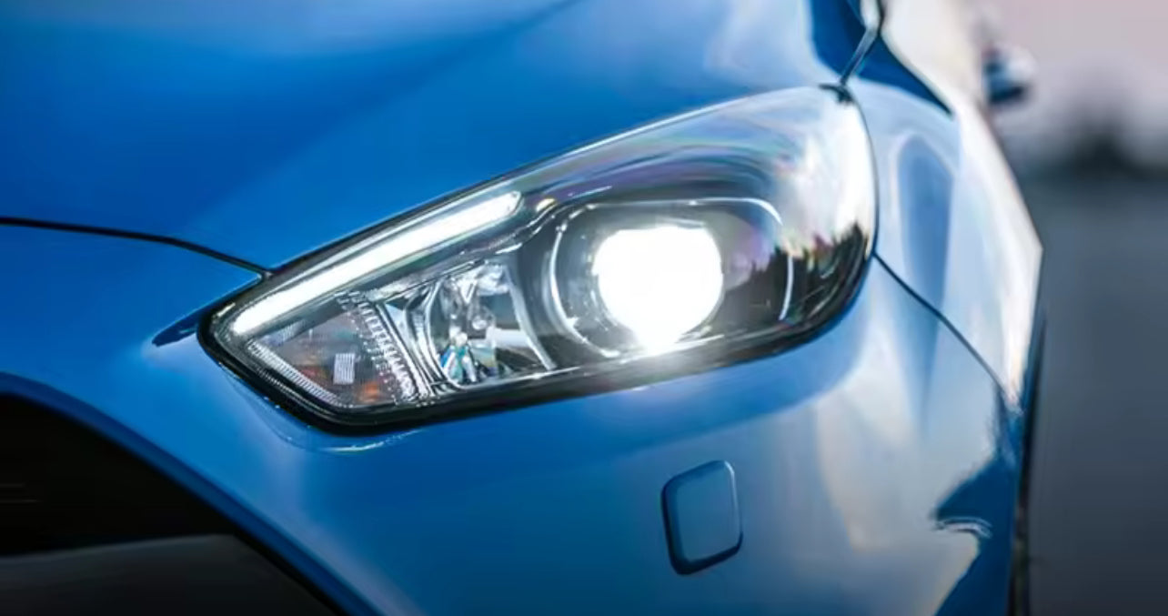 Par de Faróis LED Focus MK3 2015–2018 — Upgrade RS com DRL e Seta Dinâmica - Led Line BR Parts
