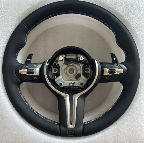 Volante Esportivo BMW M3 M5 M6 - Compatível com Série 3, Série 5, X1, X5, e X6 (F20, F30, F35, F10 e F18) - Led Line BR Parts