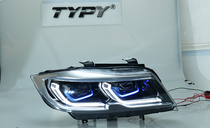 Par de Farol LED Modificado para BMW Série 3 E90 (2005-2012) - Led Line BR Parts