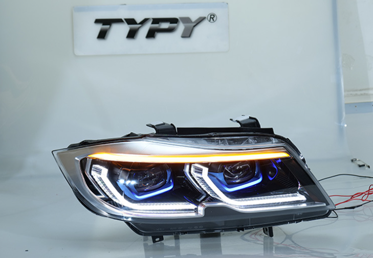 Par de Farol LED Modificado para BMW Série 3 E90 (2005-2012) - Led Line BR Parts