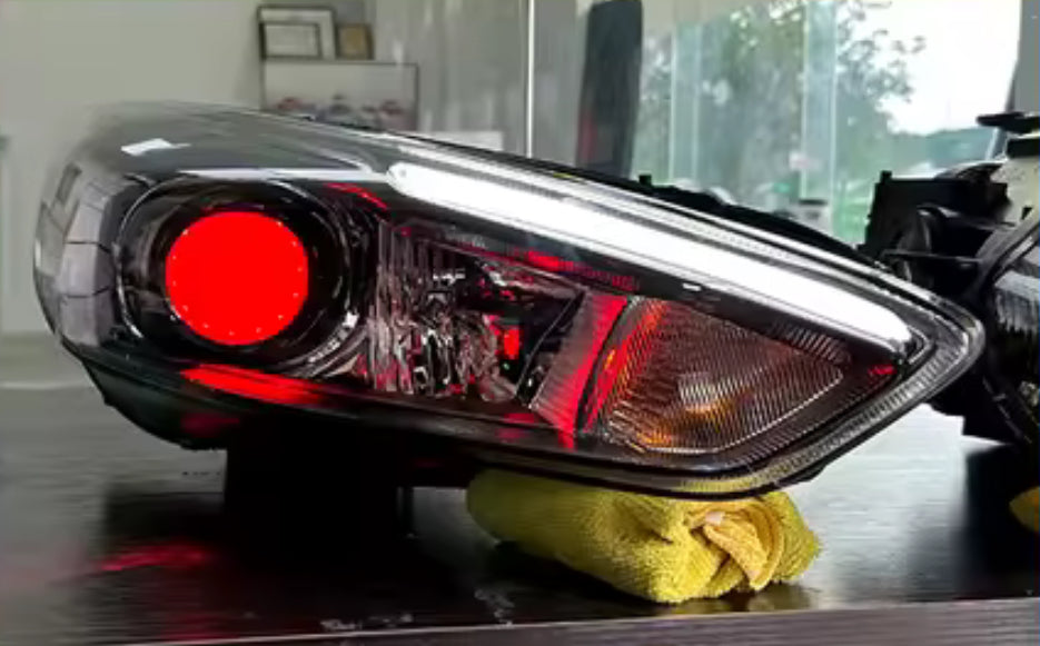 Par de Faróis LED Focus MK3 2015–2018 — Upgrade RS com DRL e Seta Dinâmica - Led Line BR Parts