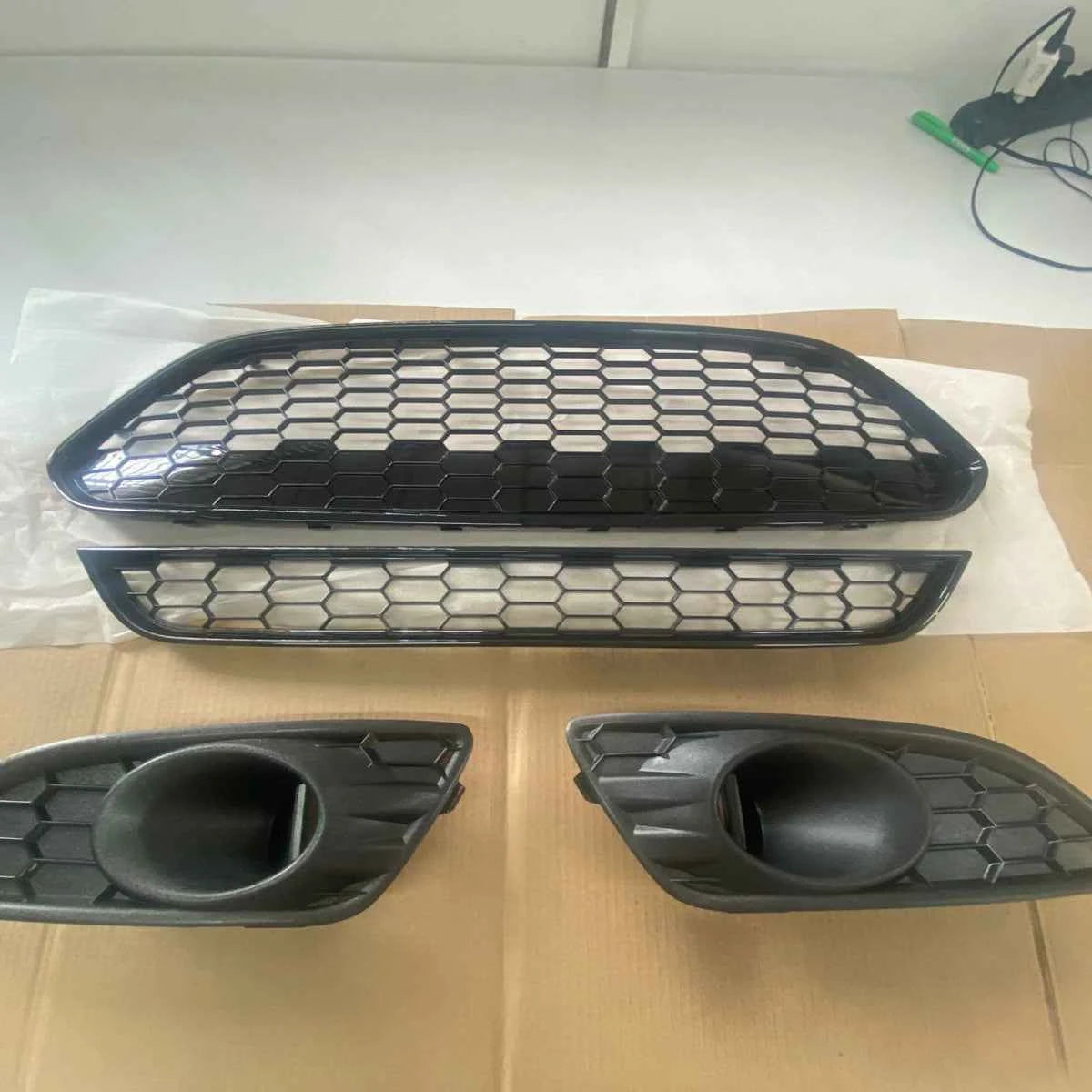 kit-grade-colmeia-new-fiesta-preto4